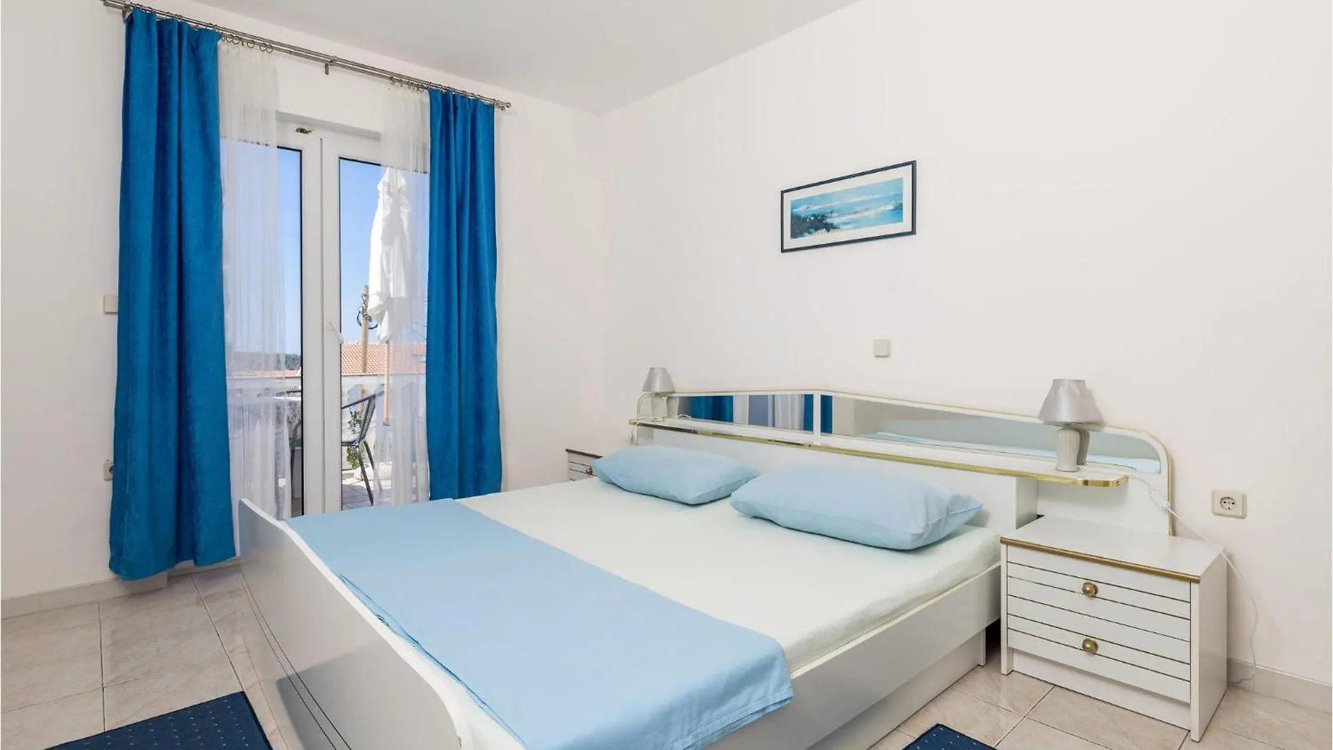 2 Bedroom Awesome Apartment In Rab Barbat na Rabu 0*,  Chorvatsko