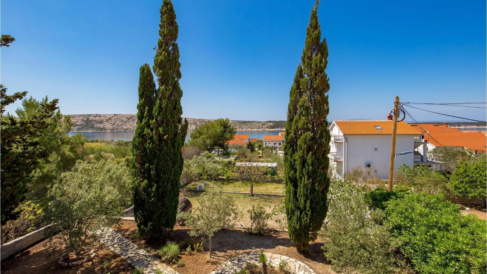 2 Bedroom Awesome Apartment In Rab Barbat na Rabu Croatia