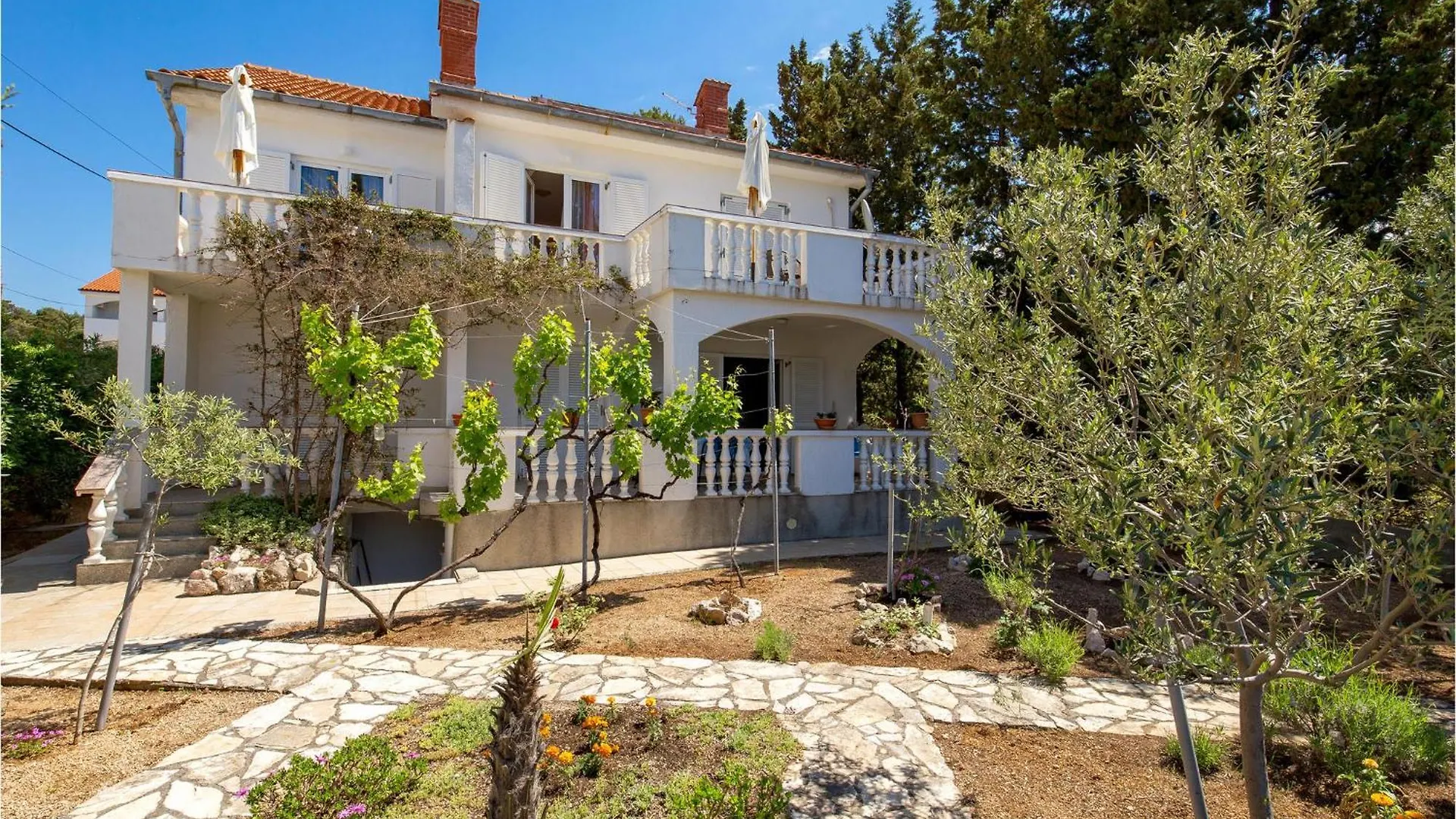 2 Bedroom Awesome Apartment In Rab Barbat na Rabu